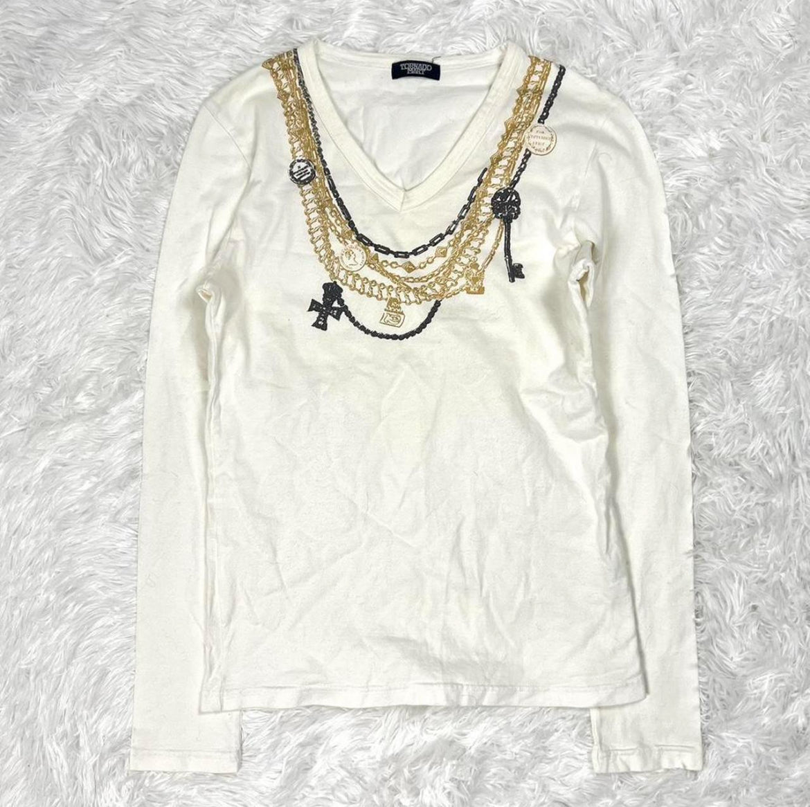 Tornado Mart Necklace Long Sleeve Shirt